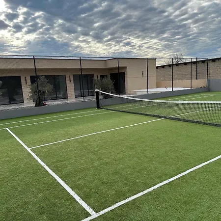 Vila Modern Escape With Private Pool - 4 Bedroom
