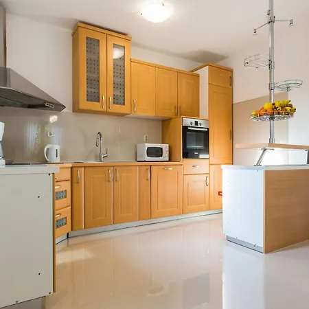 Modern Escape With Private Pool - 4 Bedroom Villa